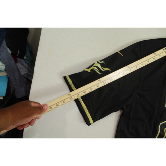 Nike Men Tennesee Titans Black Jersey Derrick Henry ize Medium - Picture 11 of 11